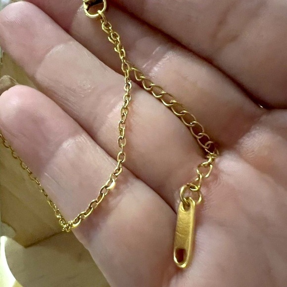 Gold Plated Clover GREEN Necklace 5 Petals Unisex Womens Mens - Picture 7 of 7